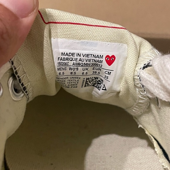 Converse x Comme des Garçons PLAY Chuck 70 Low Top - Picture 6 of 7